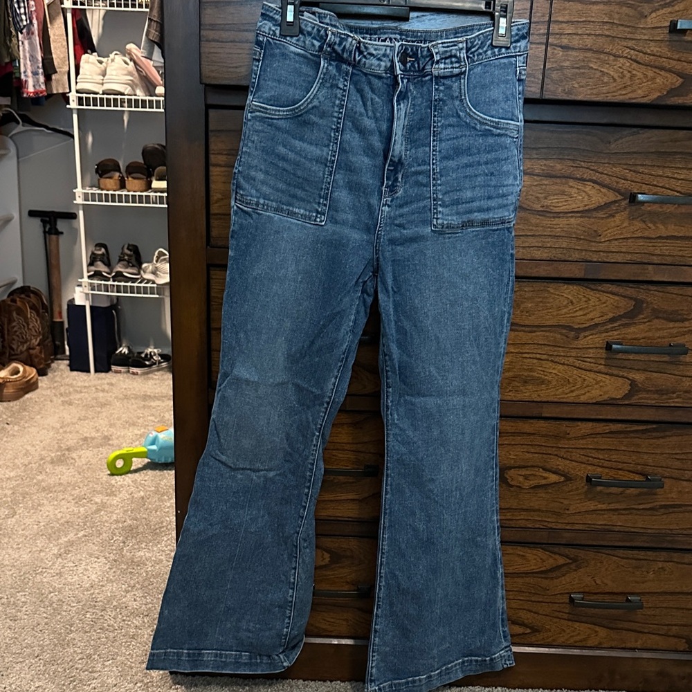 American Eagle Outfitters Flare Jeans in Denim Blue